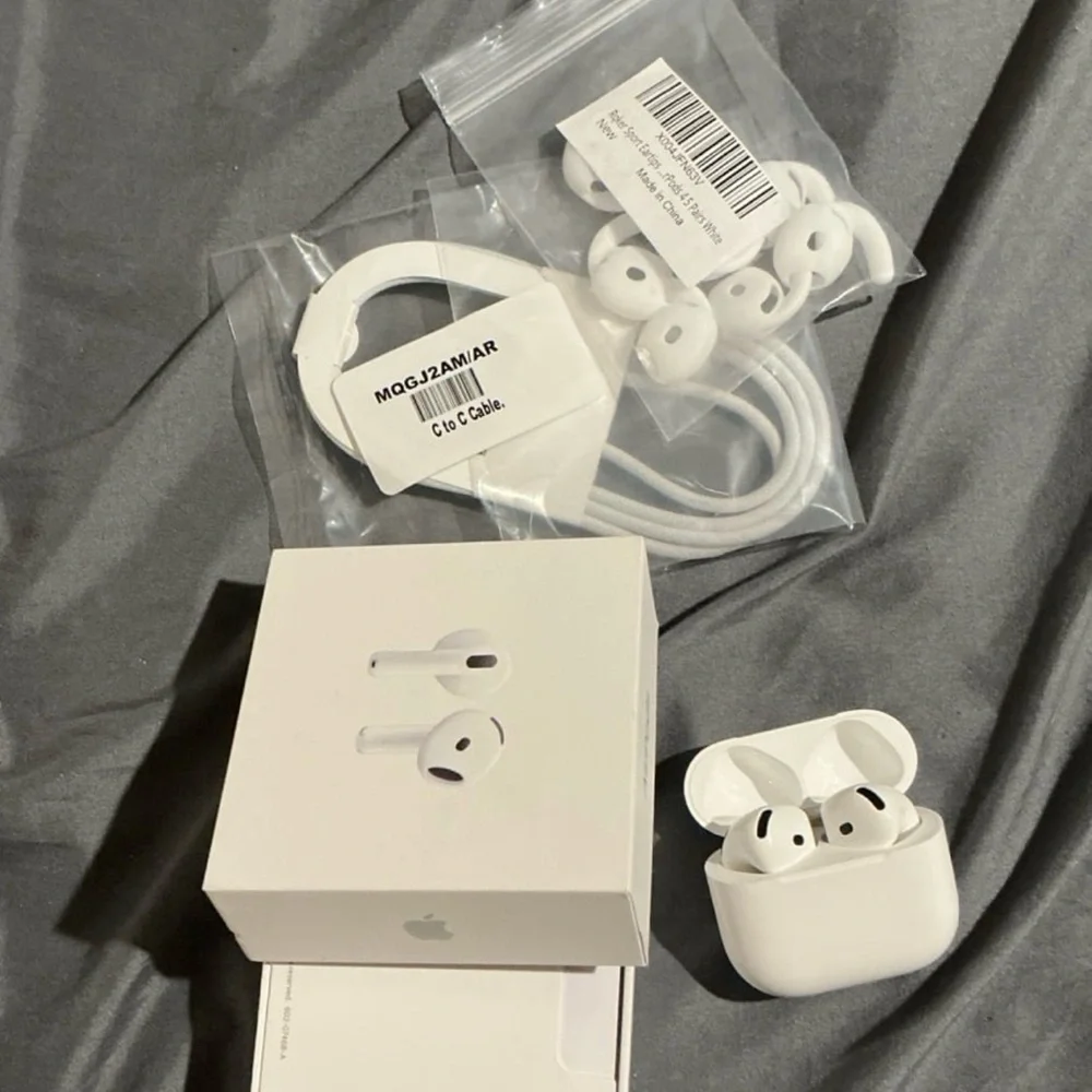 Apple White Wireless Earphones